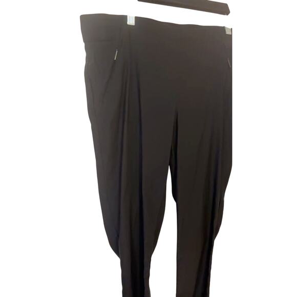 Ann Klein Black Flat Front Pants Slacks 10 Zipper Pockets Pull On - Picture 7 of 9